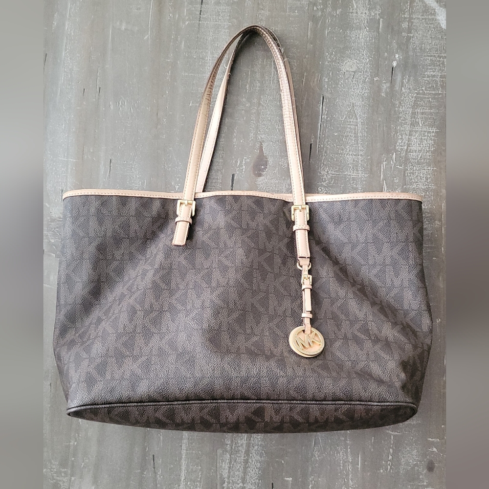 MICHAEL Michael Kors Jet Set Travel tote bag( Preloved Condition)